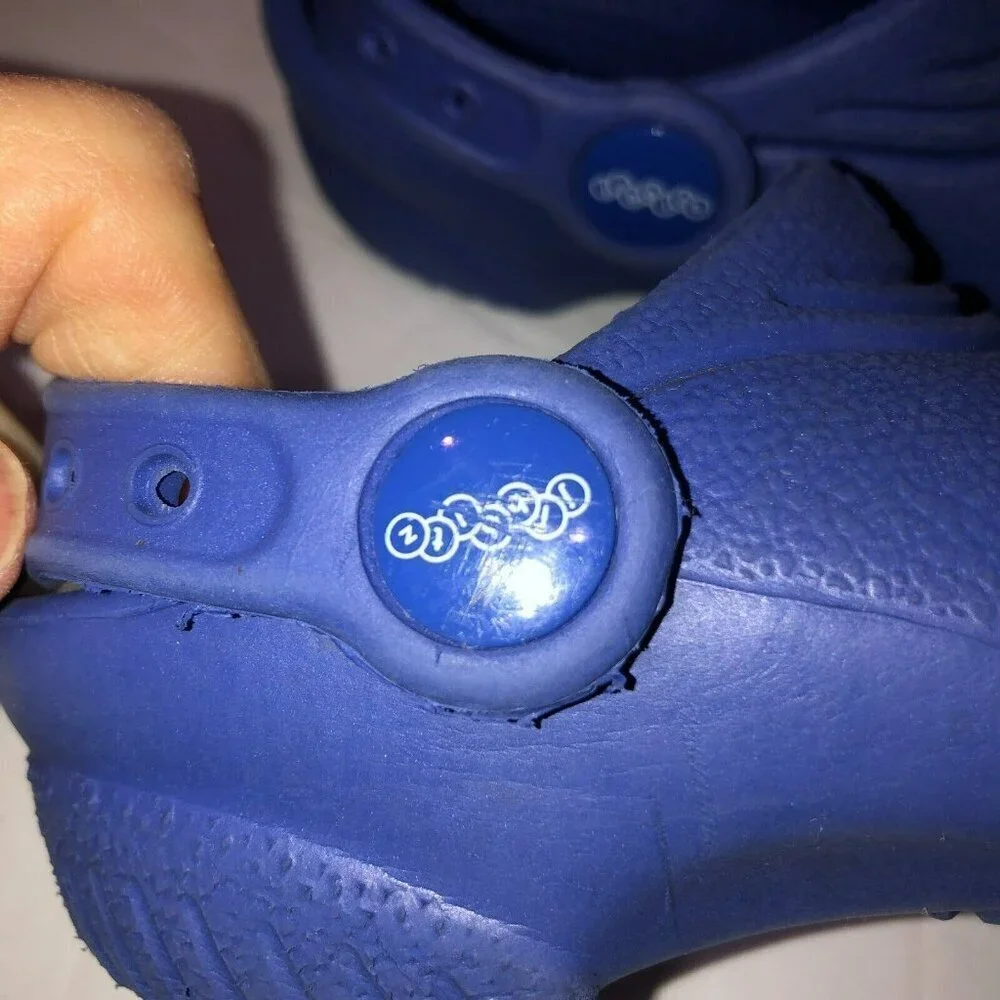 Crocs Jibbitz Kids Boys Girls Toddler XS 6/7 Blue Rubber Sandals Clogs Shoes